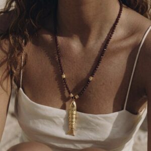 Collar Piedras Facetadas Granate Pez